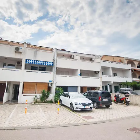 Angie Apartment Baška